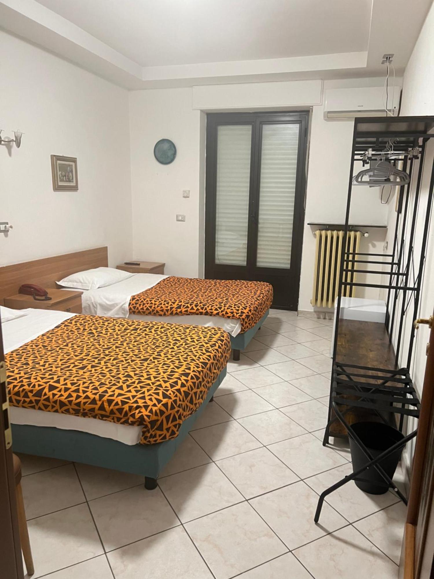 Hotel Persico Saluzzo Exterior foto