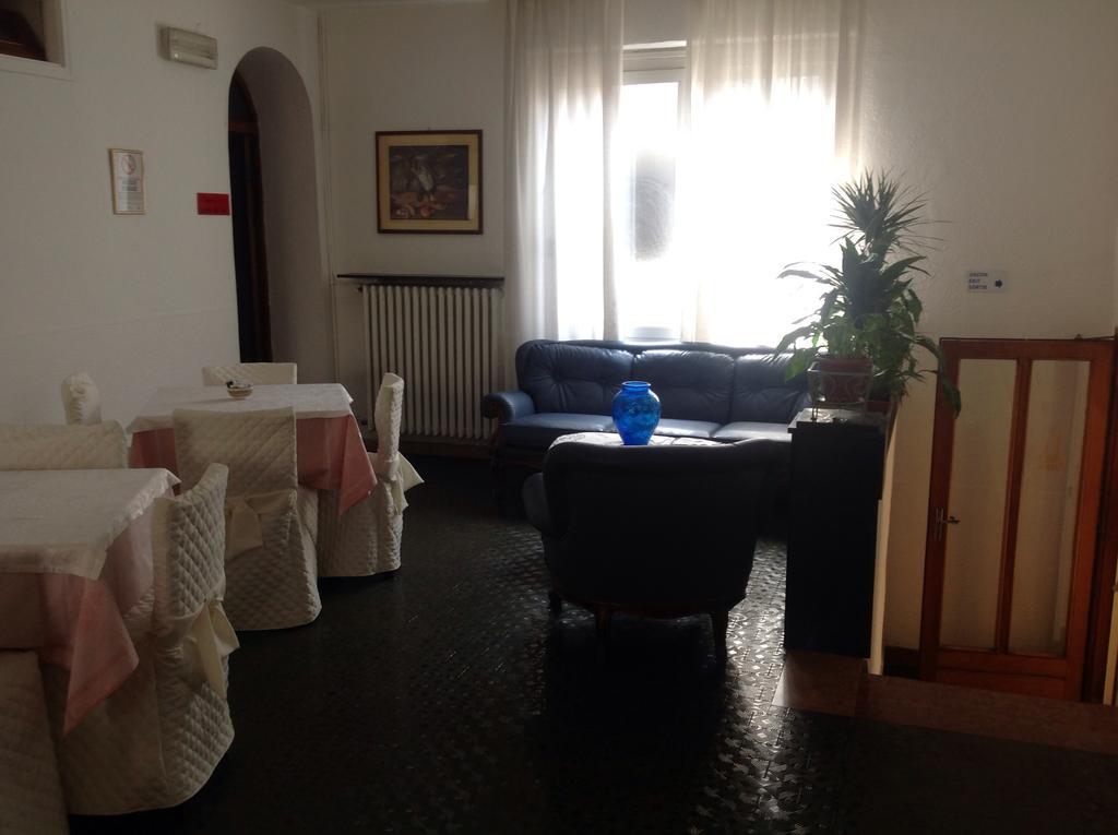 Hotel Persico Saluzzo Exterior foto